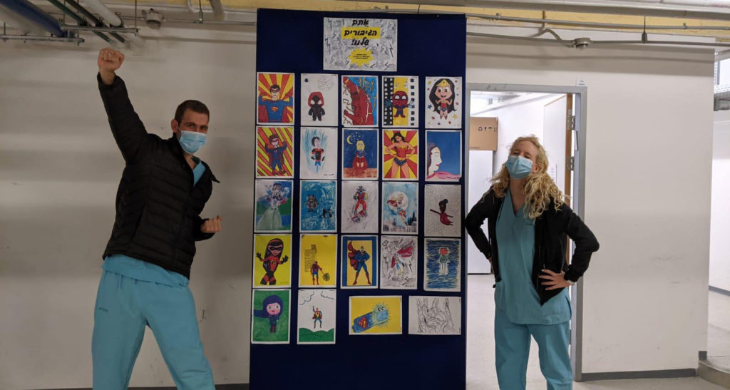 פעילות של תלמידי גורדון מהרצליה במחלקת קורונה במאיר