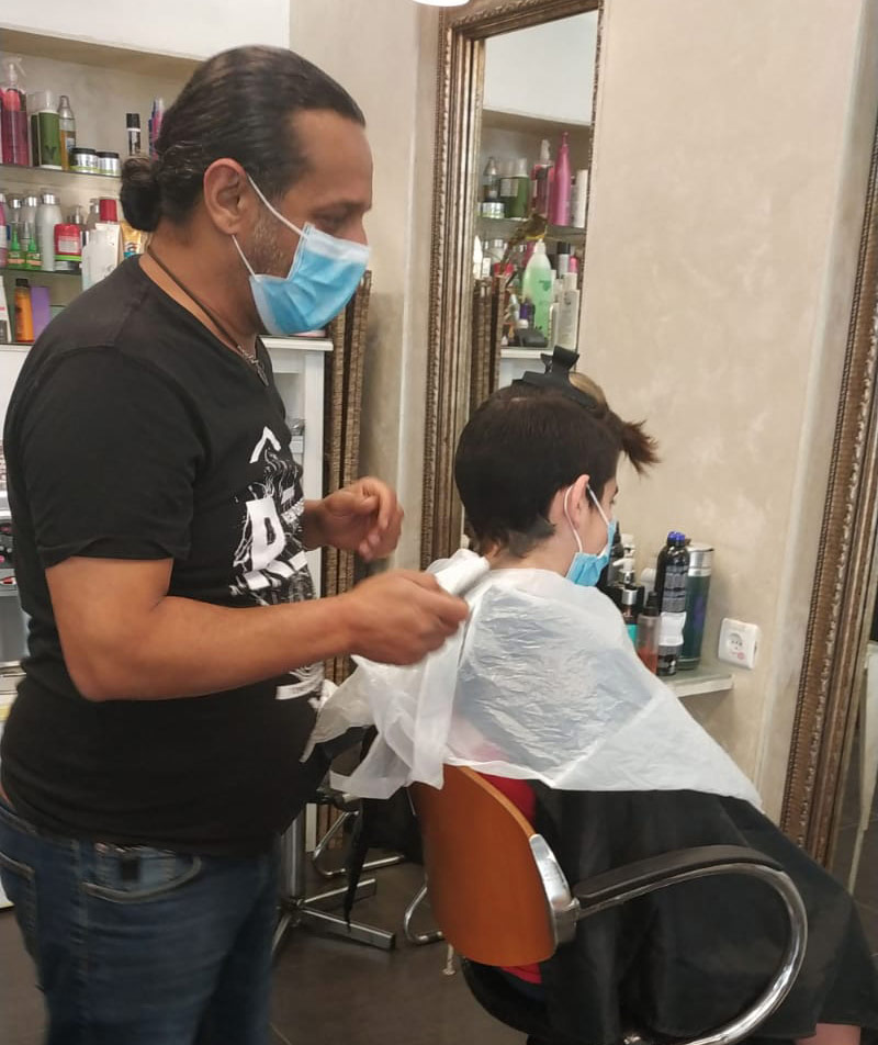 יורי מגד ספר בהרצליה