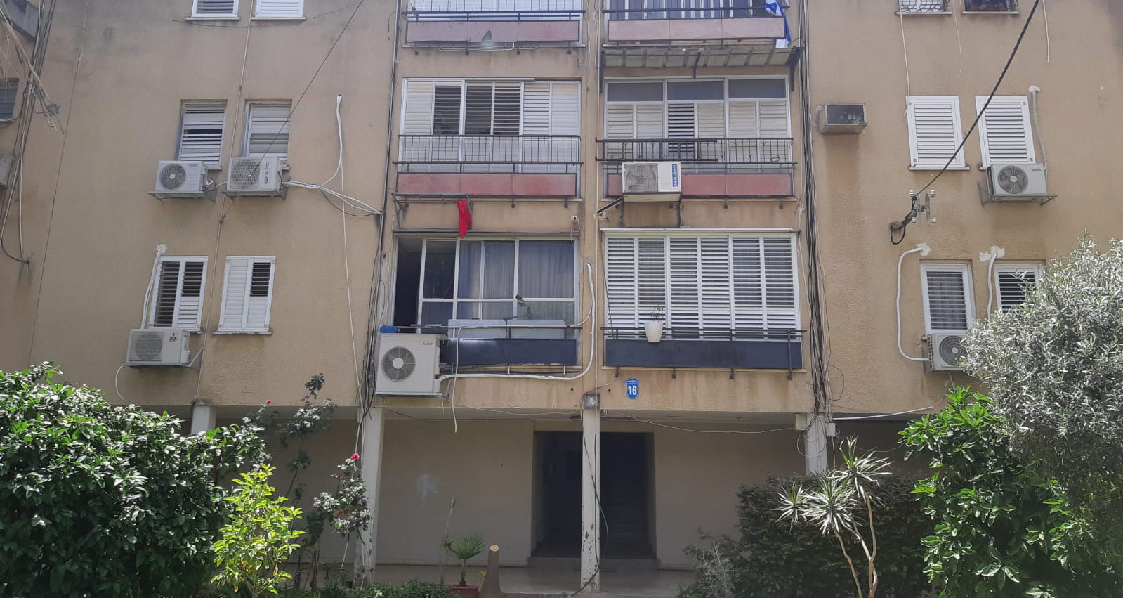בניין מגורים בשכונת יד התשעה צילום: שרון יונתן