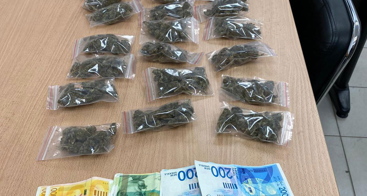 תפיסה סמים על ידי המשטרה בהרצליה 04.03.2021