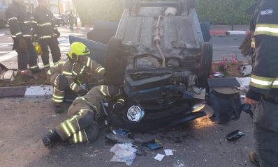 תאונת דרכים - רכב הפוך ברעננה. חילוץ מכבי אש
