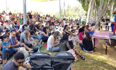 הצגת ילדים בפארק