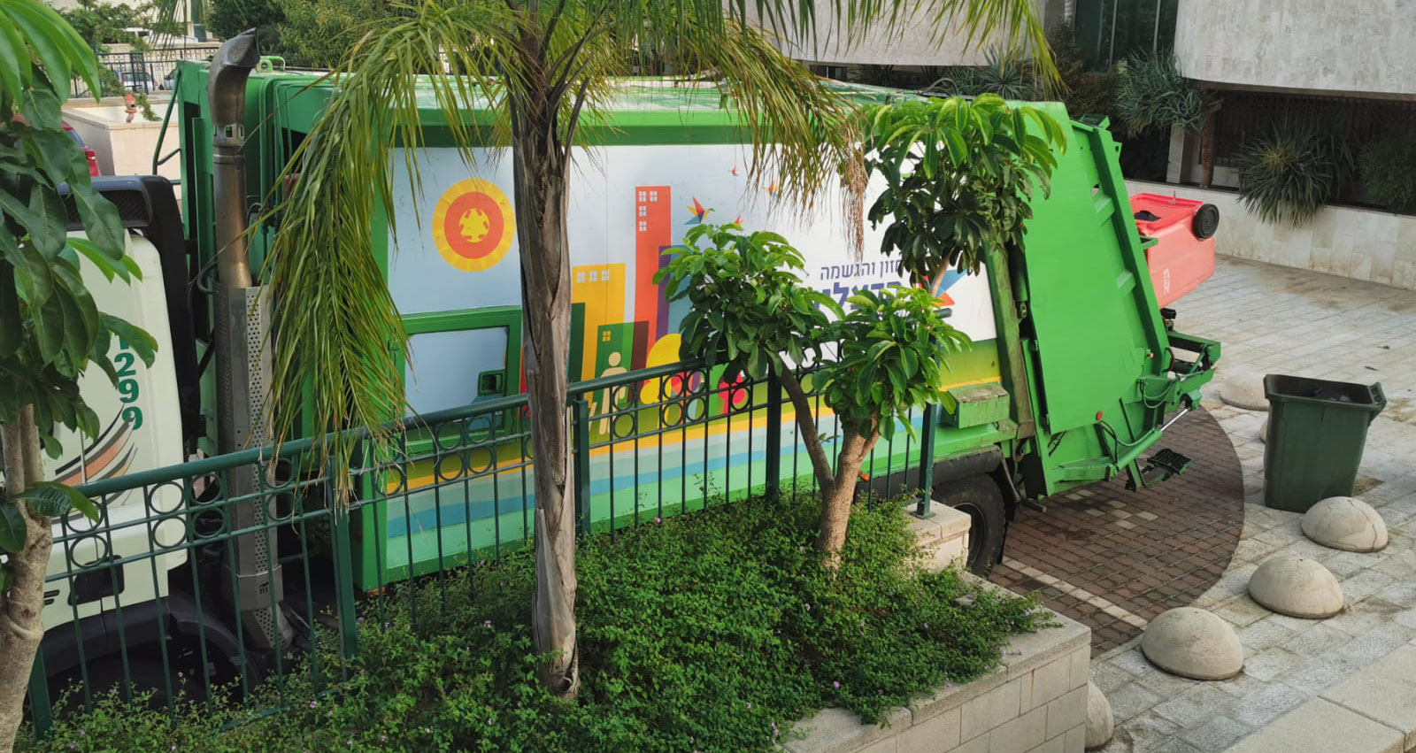 פינוי אשפה רחוב גולומב הרצליה
