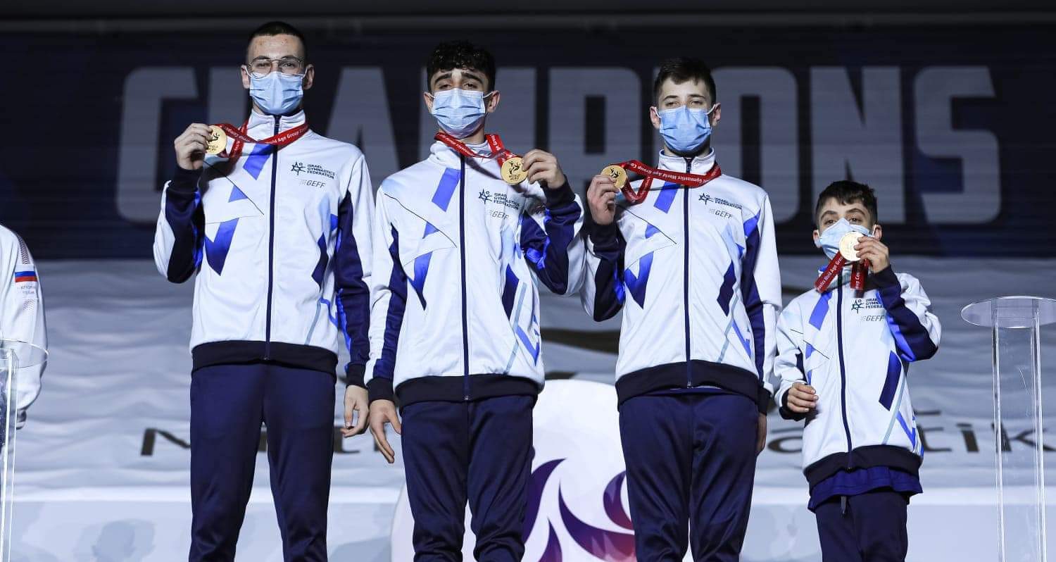 מימין לשמאל:ליעד מדר, לירן כהן, ערן רודנאי, ושון קונין,