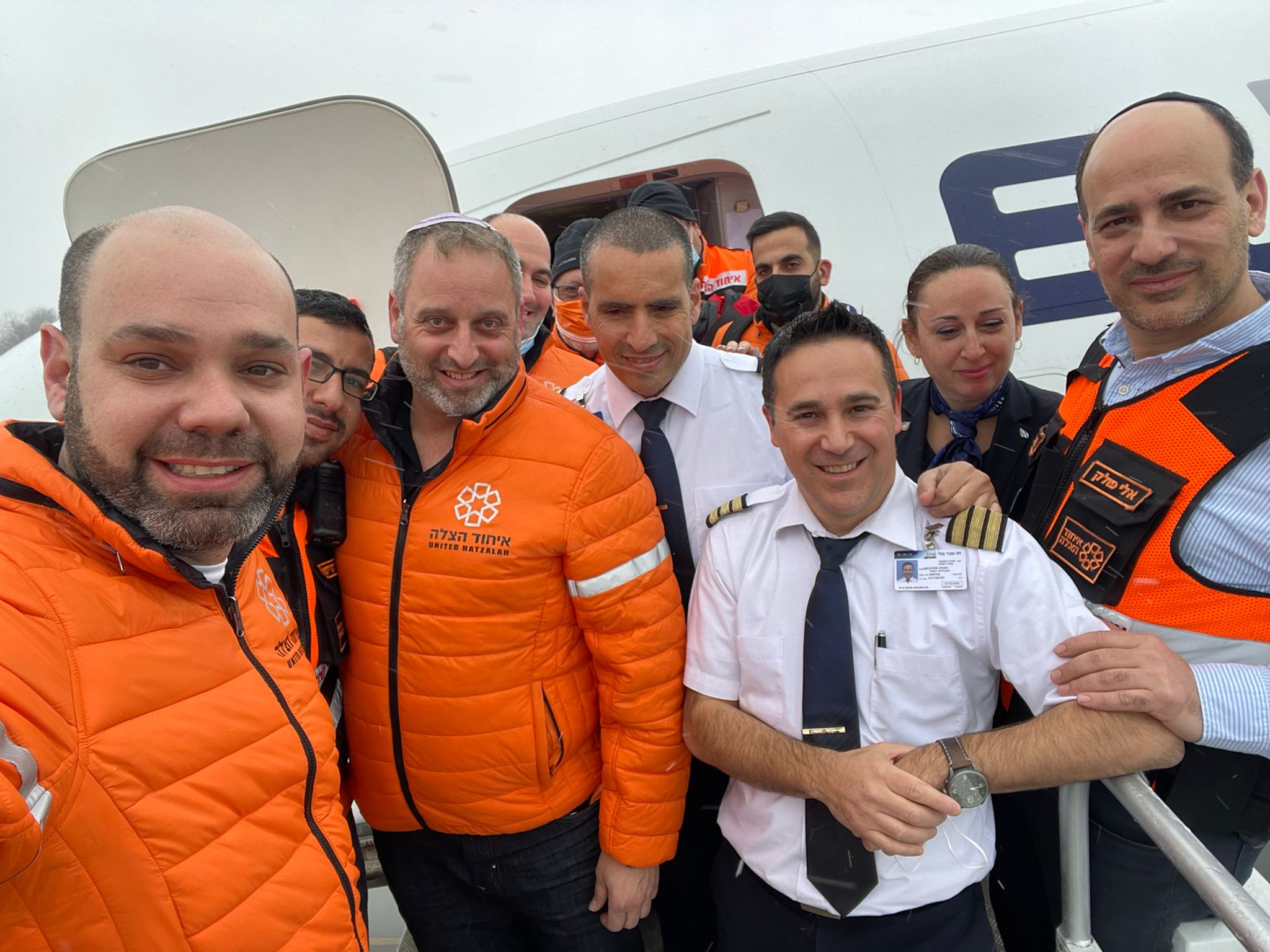 הצוות של איחוד הצלה שנחת באוקראינה. צילום: איחוד הצלה