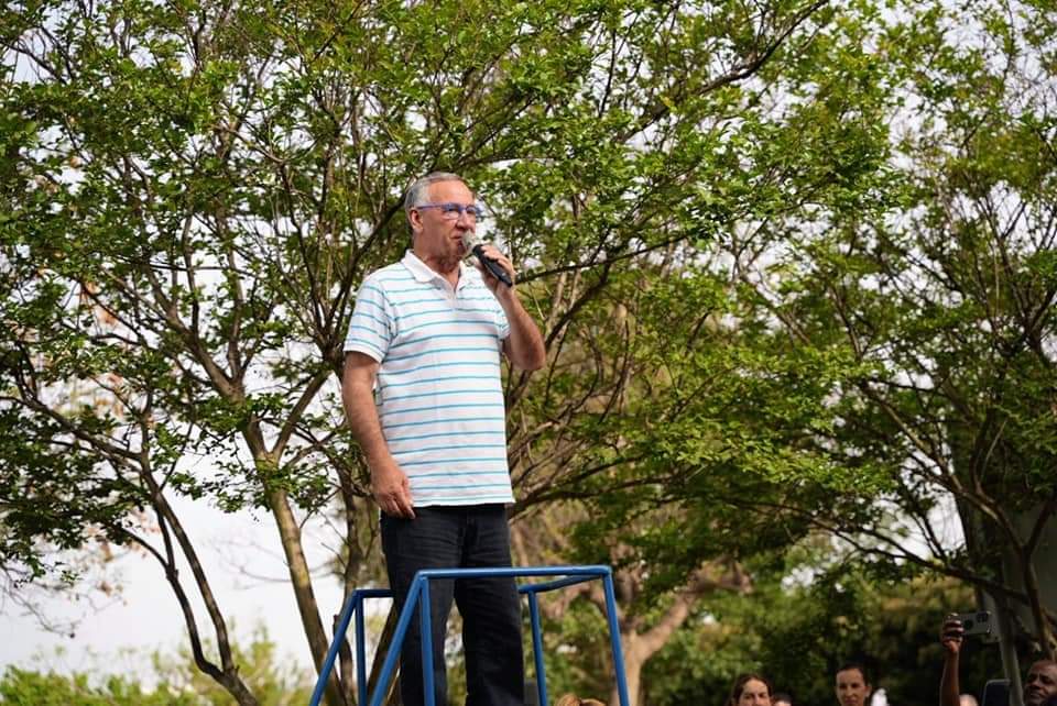 ראש עיריית הרצליה משה פדלון במרוץ הרצליה 2022