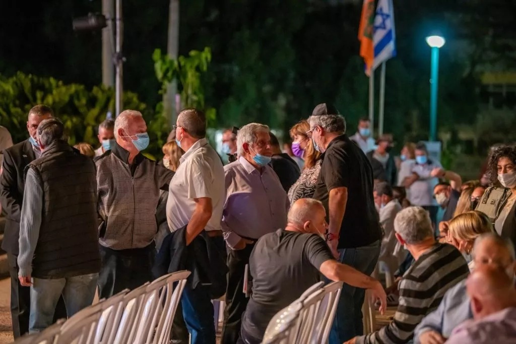 מתוך אירועי יום השואה 2021 בכפר סבא. צילום: מייקל כץ