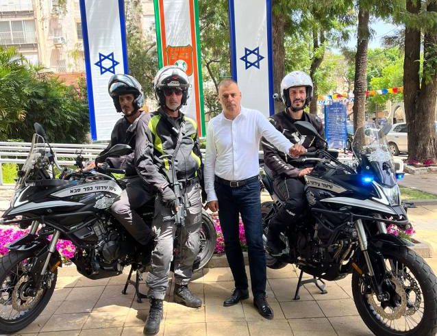 רפי סער והאופנועים החדשים