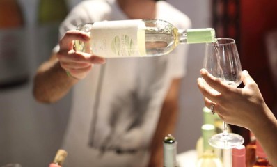פסטיבל יין לבן במרינה. צילום: גלעד ארצי