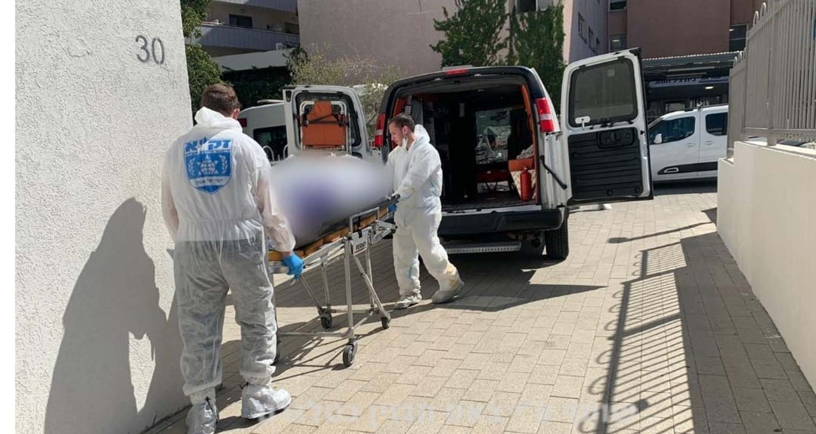 פינוי הגופה. צילום: דוברות זק"א
