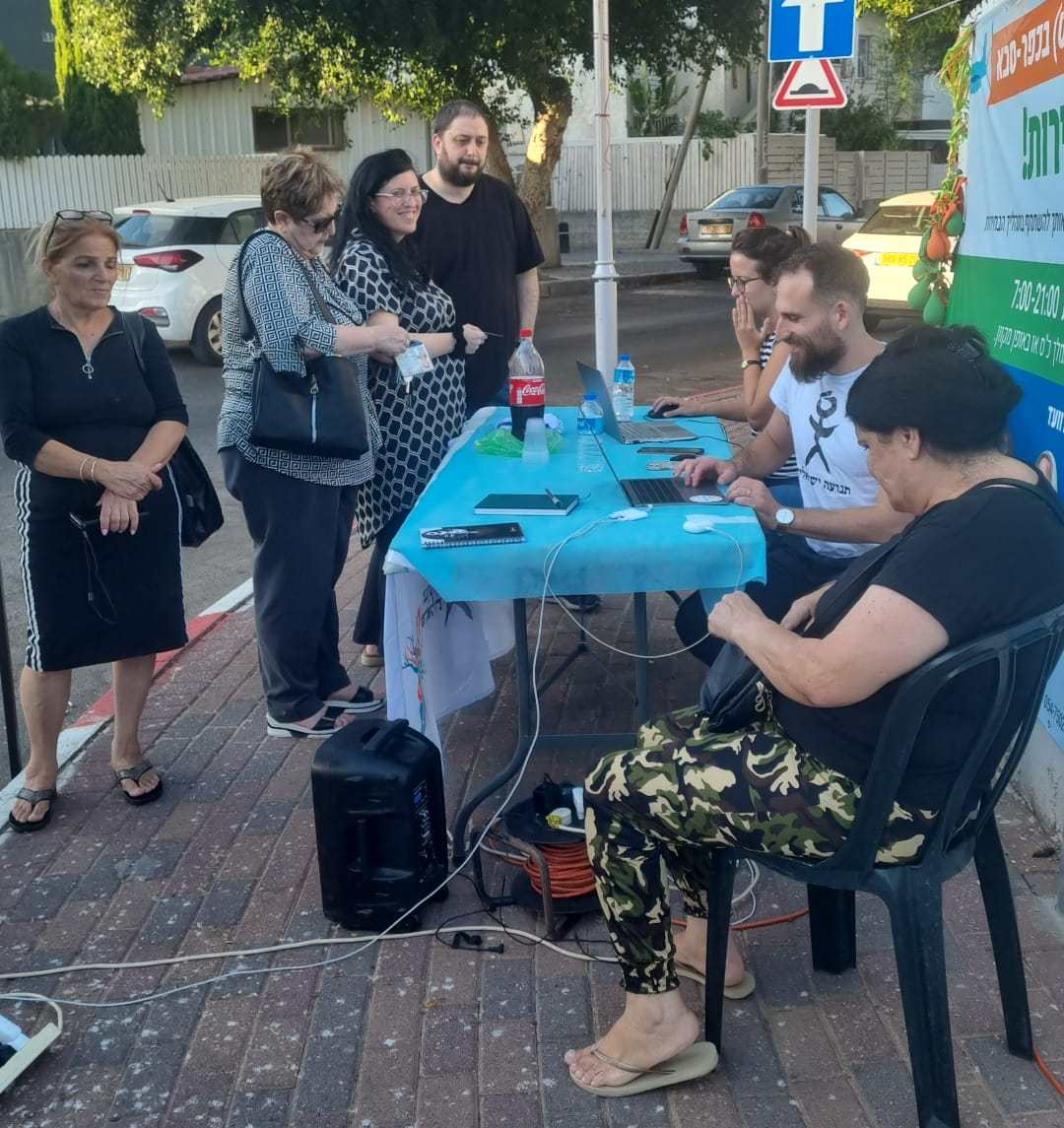 הבחירות בשכונת נווה אשכולות. צילום: דוברות עיריית כפר סבא