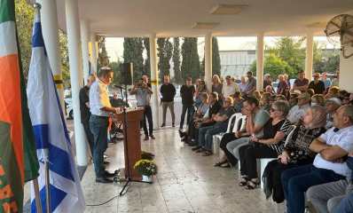 אזכרה של ראש העירייה לשעבר, יצחק ולד ז"ל. צילום: עיריית כפר סבא