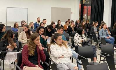 המשתתפים בערב שנערך במתחם הצעירים. צילום: דוברות עיריית רעננה