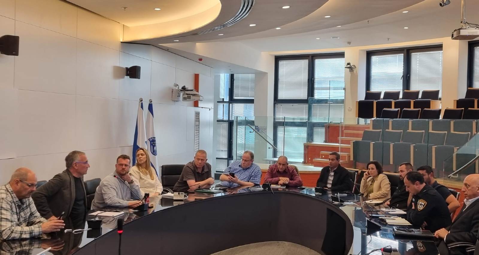 הישיבה שנערכה בעיריית הרצליה. צילום: דוברות עיריית הרצליה