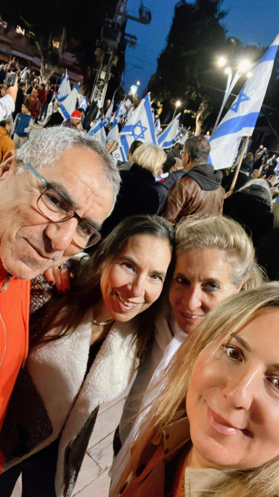דוברת וייזר, תמי גת אביב, חגית ומיכאל דורון ברמת השרון 11.02.2023 1. צילום: פרטי