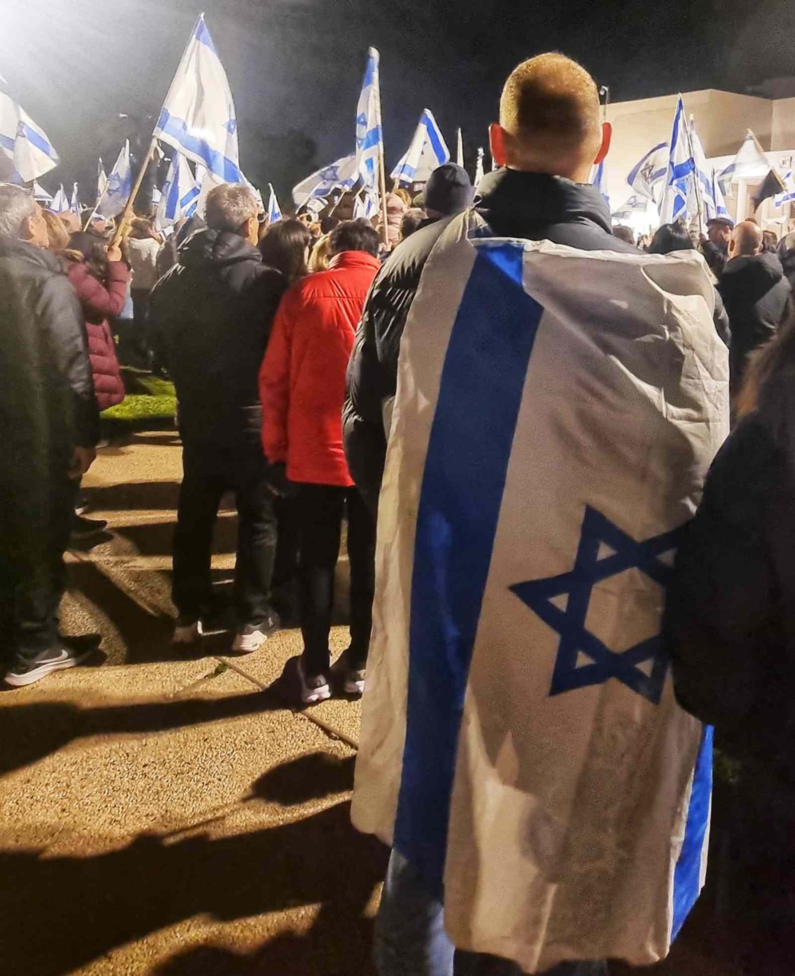 ההפגנה בהוד השרון. צילום: פרטי