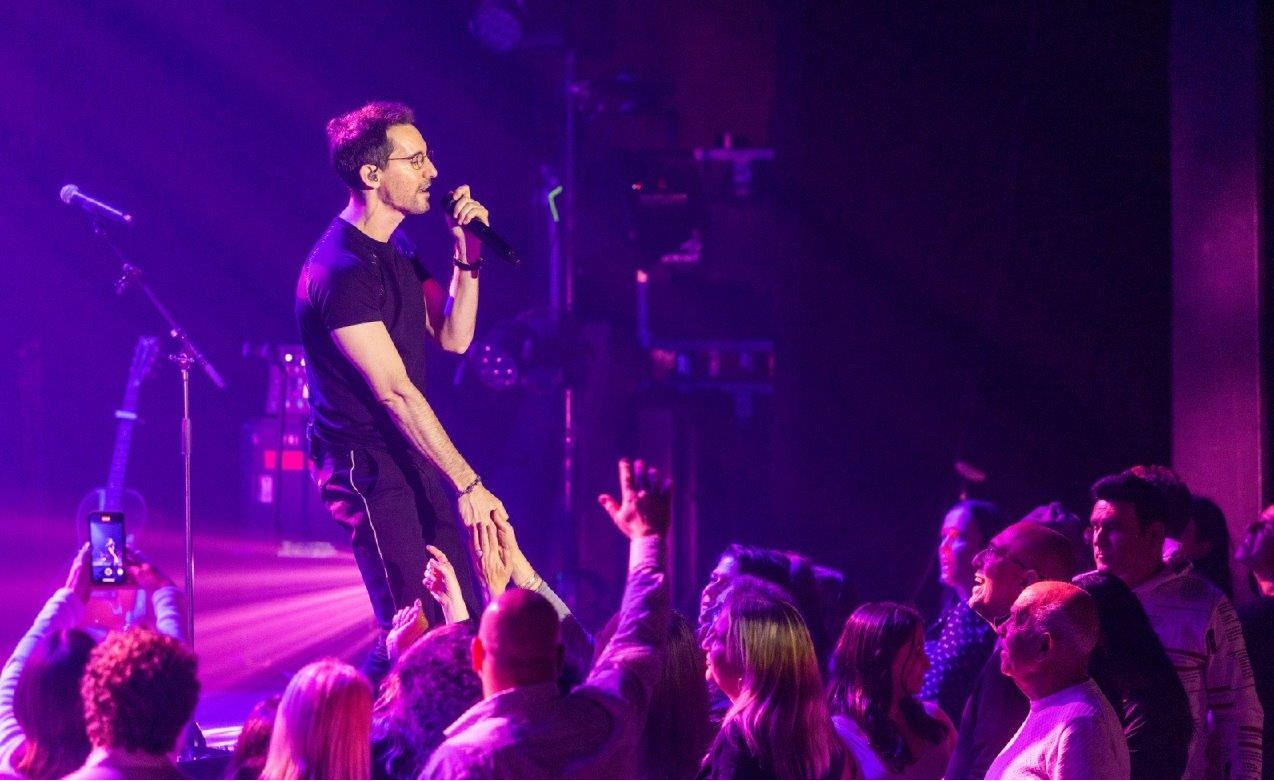 עברי לידר בהופעה. צילום: יוסי אלוני