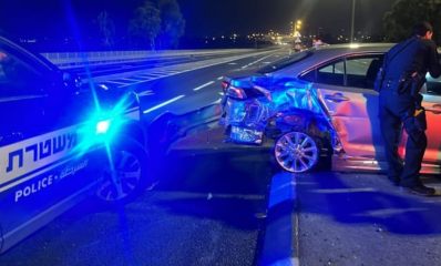הרכב שנגנב לאחר המרדף. צילום: דוברות המשטרה