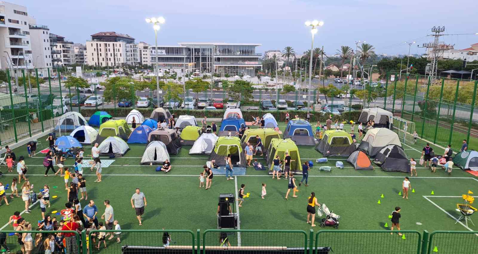 אירוע אוהלים בספורטק אשתקד. צילום: דוברות עיריית רעננה