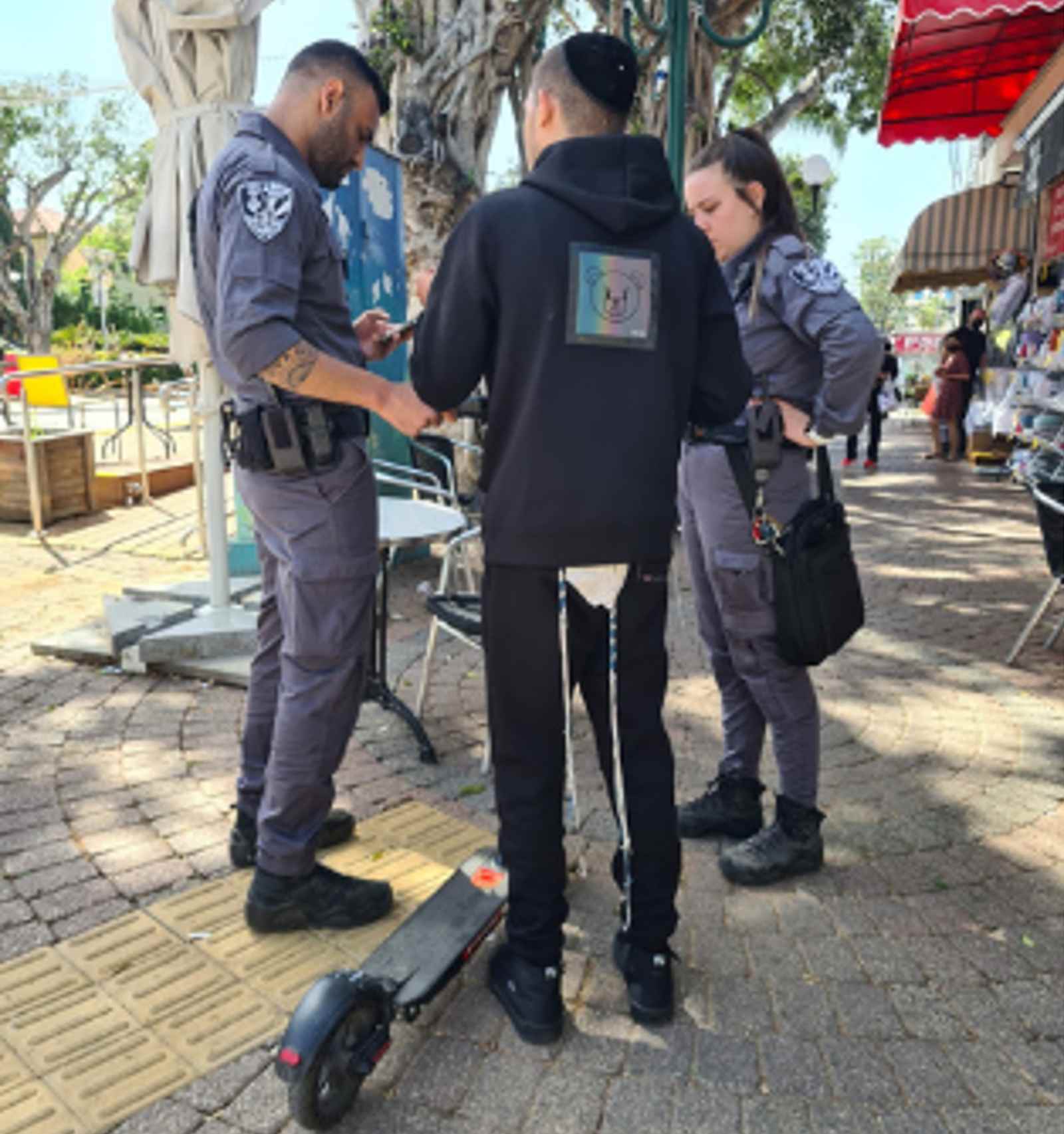 מבצע האכיפה ברעננה. צילום: עיריית רעננה