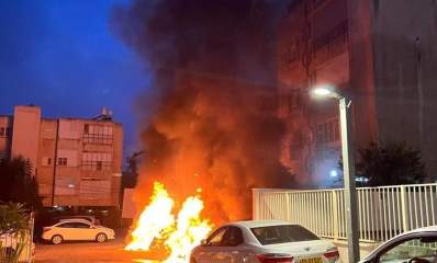 הרכבים שעלו באש. צילום: דוברות כב"ה דן