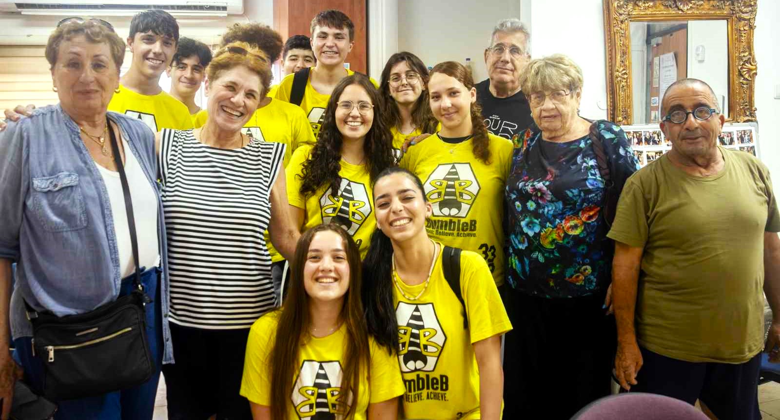 קבוצת הרובוטיקה של "איש שלום". צילום באדיבות עיריית כפר יונה