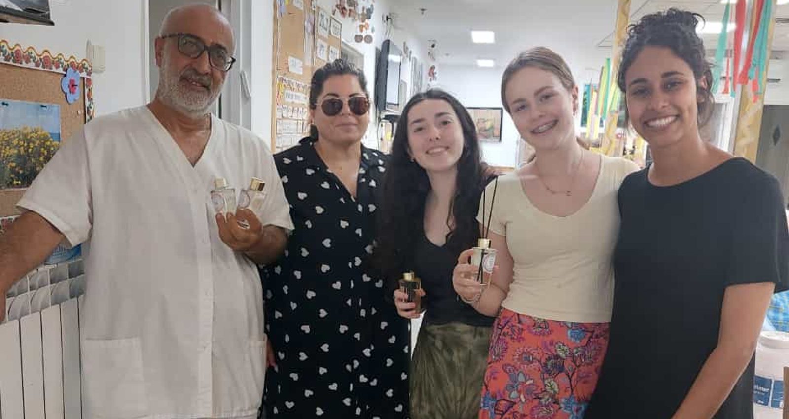 התלמידות באחד מבתי האבות ברעננה. צילום: באדיבות אמי"ת