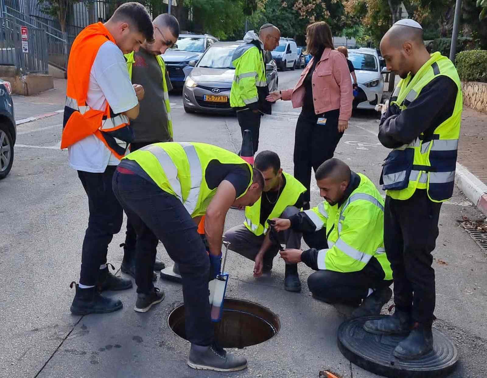 הפעילות בשטח. צילום: דוברות עיריית הרצליה