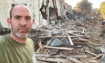 עמית מלר בבארי. "עם כוח כזה חייבים לנצח". צילום: בתאל דרורי