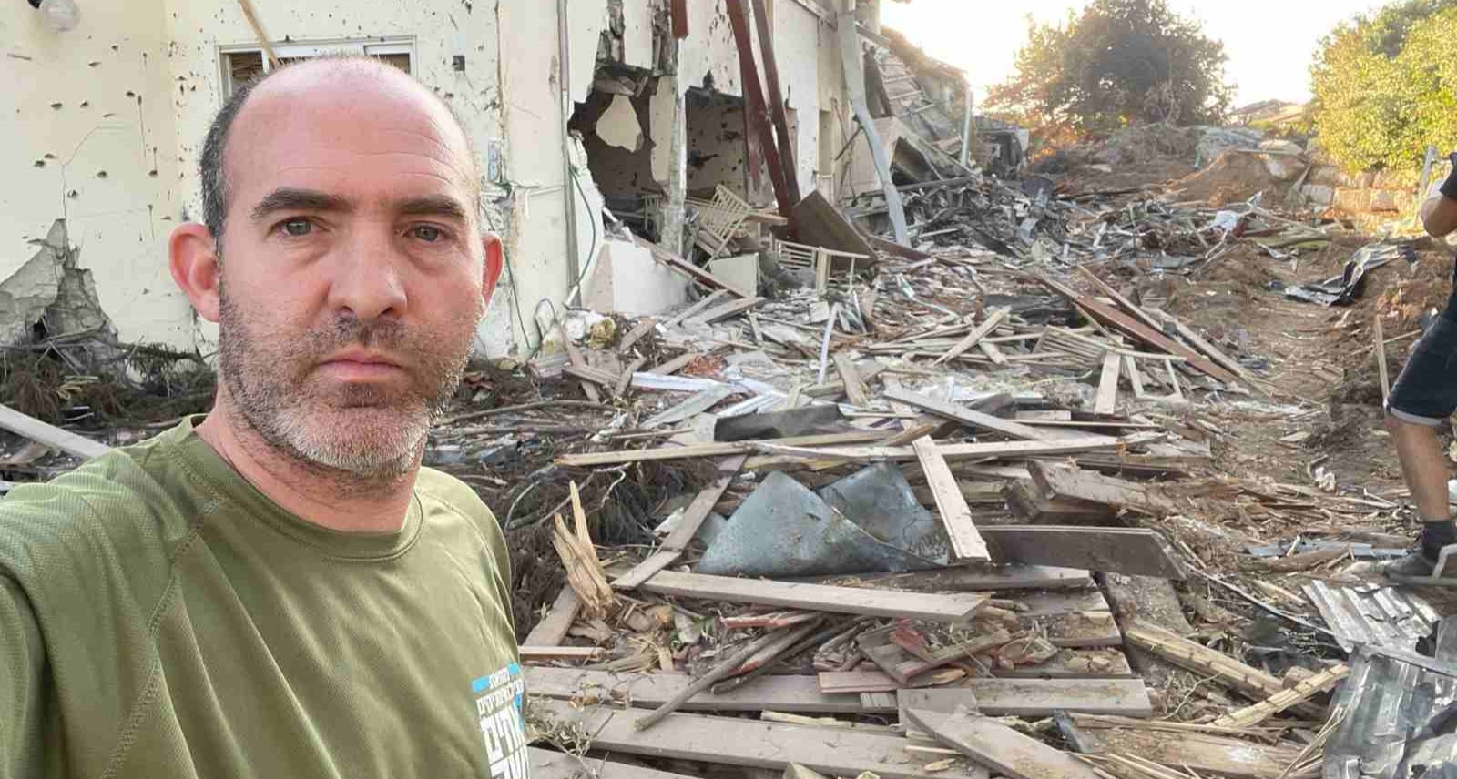 עמית מלר בבארי. "עם כוח כזה חייבים לנצח". צילום: בתאל דרורי