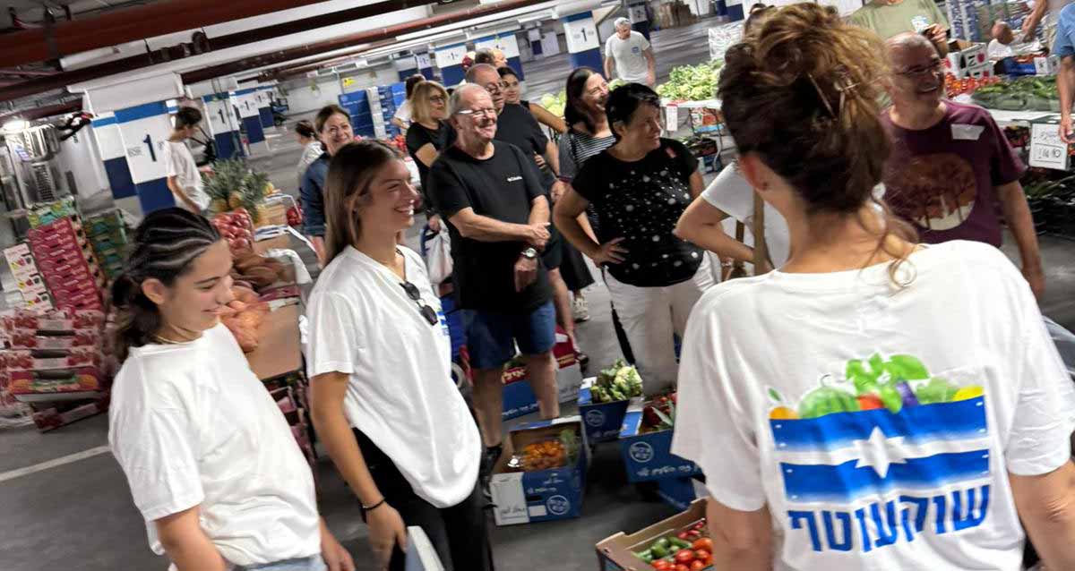 שוק "אקספו" תל אביב למען חקלאי הדרום. צילום: יח"צ