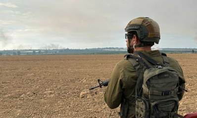 חייל בגבול רצועת עזה