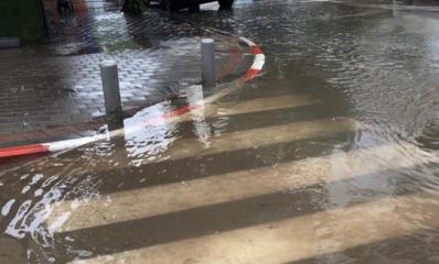 כביש מוצף. צילום: פרטי