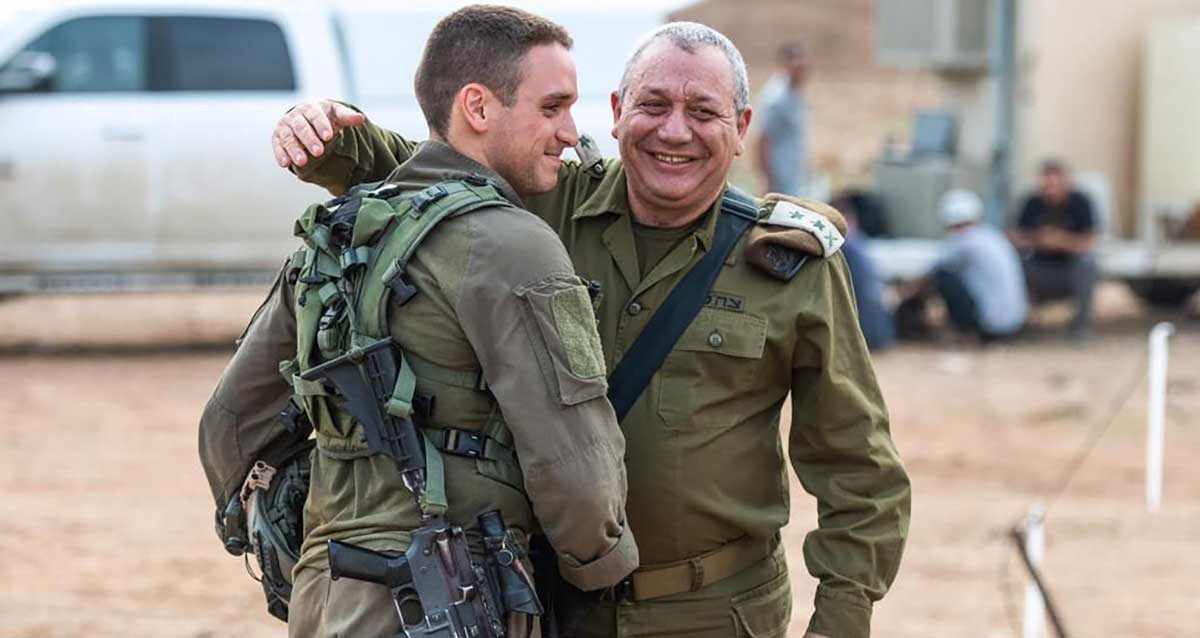 הרמטכ"ל גדי אייזנקוט ובנו גדי