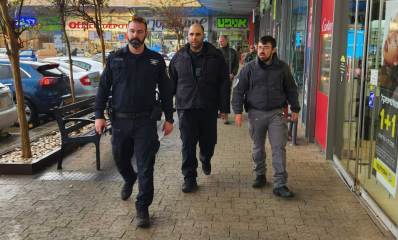 שורים ופקחים של עיריית כפר סבא במבצע משולב לאיתור שוהים בלתי חוקיים