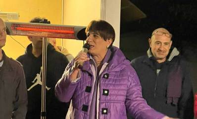 שושי כחלון כידור בכנס הבחירות