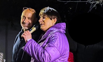 שושי כחלון כידור במפגש פעילים. צילום: באדיבות מטה הבחירות