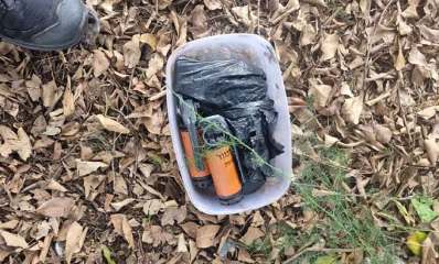 אקדח ושני רימוני הלם נמצאו בגינה ברעננה