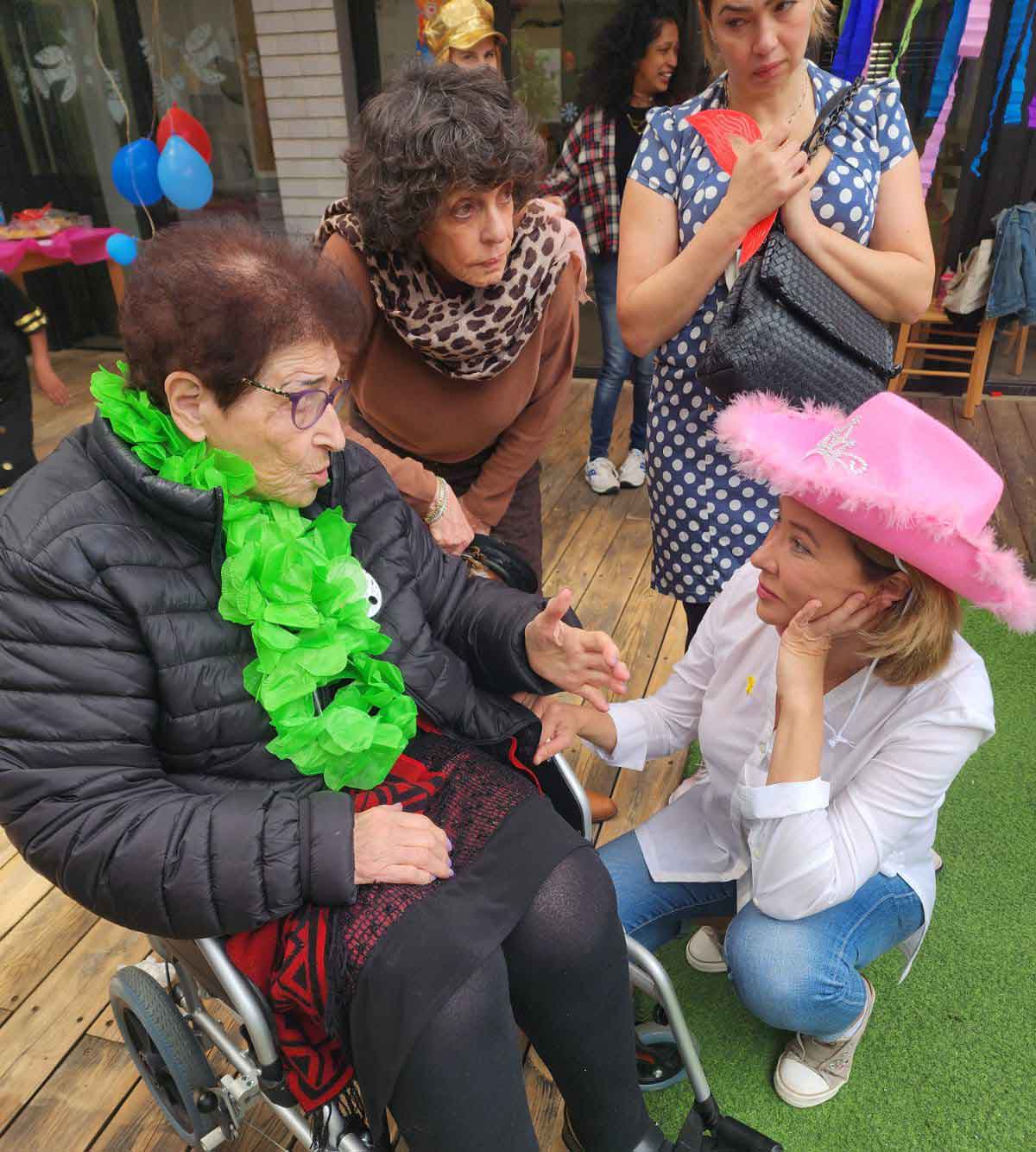 אולסיה קנטור ורות רזניק