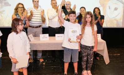 אסף תם זוכה חידון הקיימות העירוני בכפר סבא