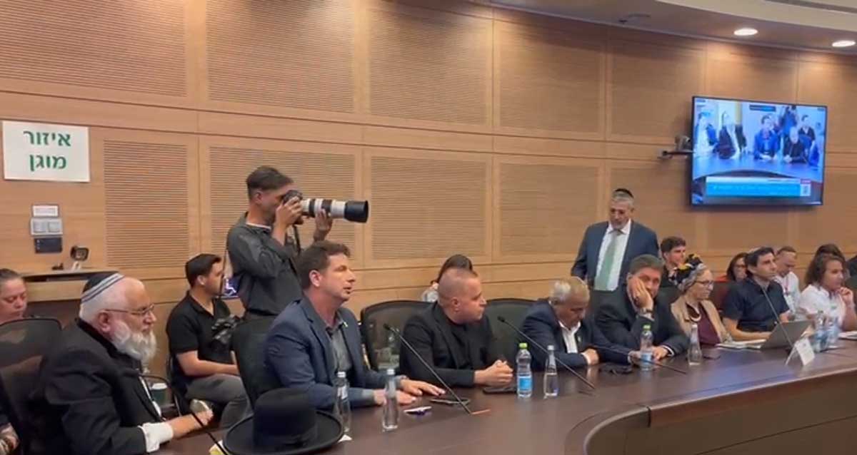 יריב פישר נואם בוועדת חוק חוקה ומשפט בכנסת נגד חוק הרבנים
