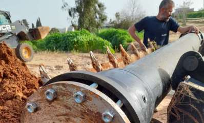 החלפת צינור בהוד השרון. צילום באדיבות מיה