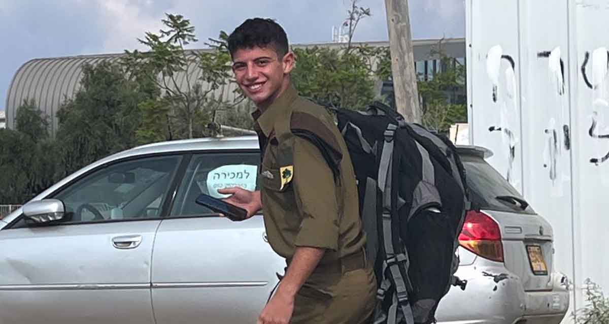 בנה הלוחם של שלומית שפיגלבלט בשבוע שעבר - בדרך חזרה לגדוד 13 של חטיבת גולני. צילום: פרטי