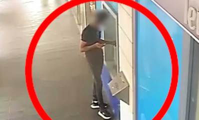 בחור שולף מזומן מבנקט. עוקץ קשישים