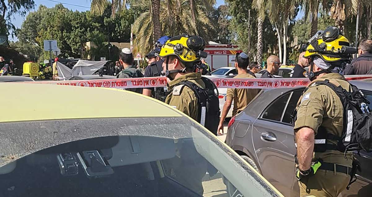 חיילים בזירת הפיגוע בגלילות