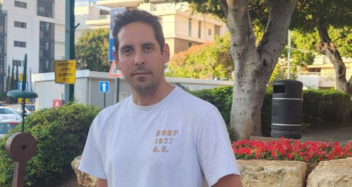 דרור לוי מנהל מחלקת הגינון ברמת השרון על רגע הגינה