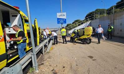 זירת התאונה ליד מחלף כפר שמריהו. צילום: תיעוד מבצעי מד"א