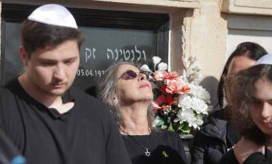 ההלוויה של קורין אלאל ז"ל