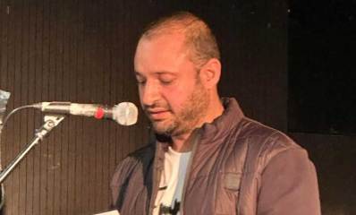 ליאור אהרון נואם בטקס הפרישה של איציק אהרון
