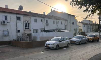 מבני שיכון ישנים בשכונת יד התשעה, הרצליה